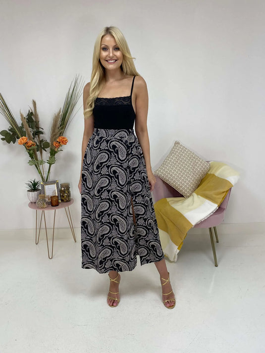 Carlie Printed Midi Skirt in Black/Beige