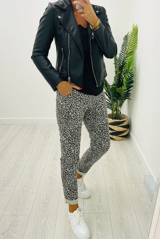 Camila Leopard Jogger